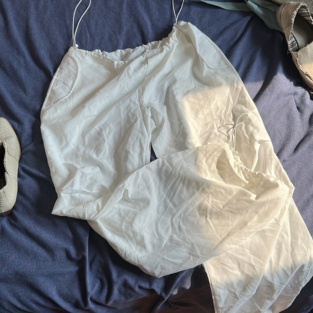 White parachute pants never worn